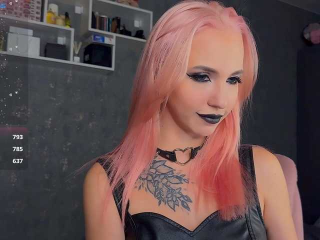 dora-doll's BongaCams show and profile