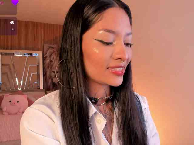 Niicole-Monet webcam