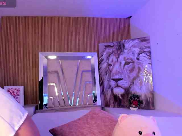 Niicole-Monet webcam