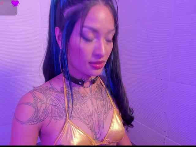 Niicole-Monet webcam