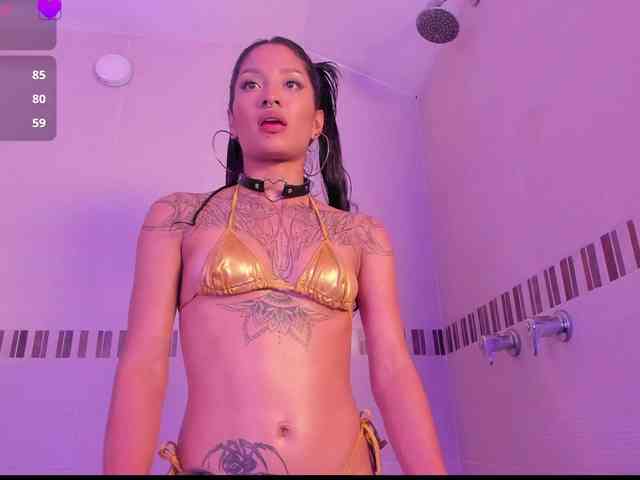 Niicole-Monet webcam