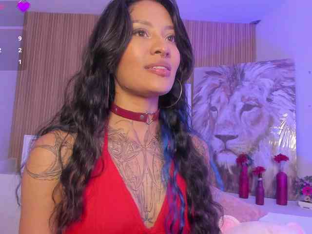 Niicole-Monet webcam