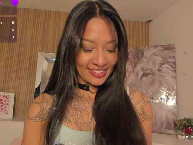 Niicole-Monet webcam