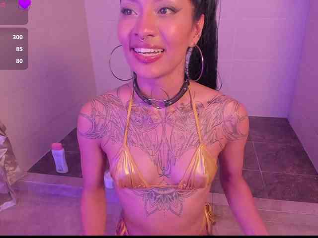 Niicole-Monet webcam