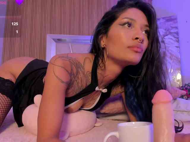 Niicole-Monet webcam