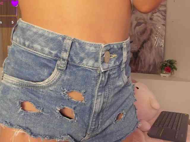 Niicole-Monet webcam