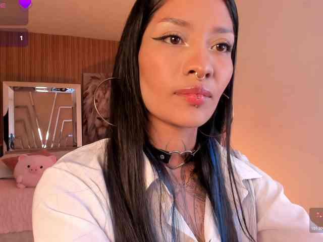 Niicole-Monet webcam