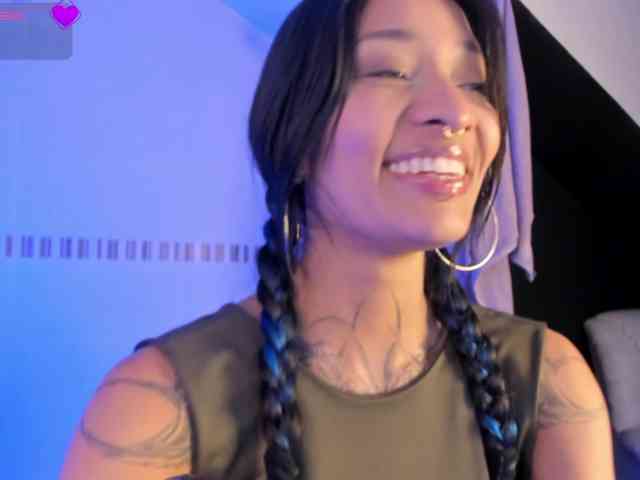 Niicole-Monet Niicole-Monet