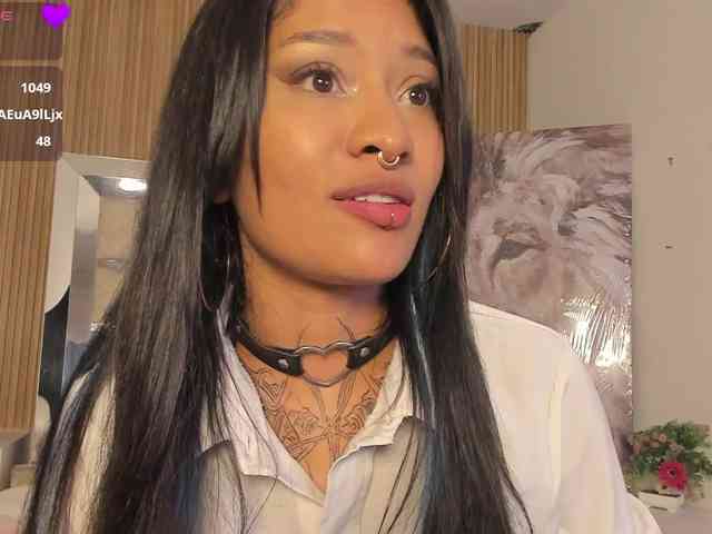 Niicole-Monet webcam