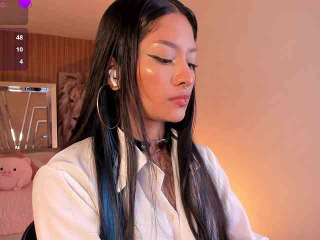 Niicole-Monet webcam