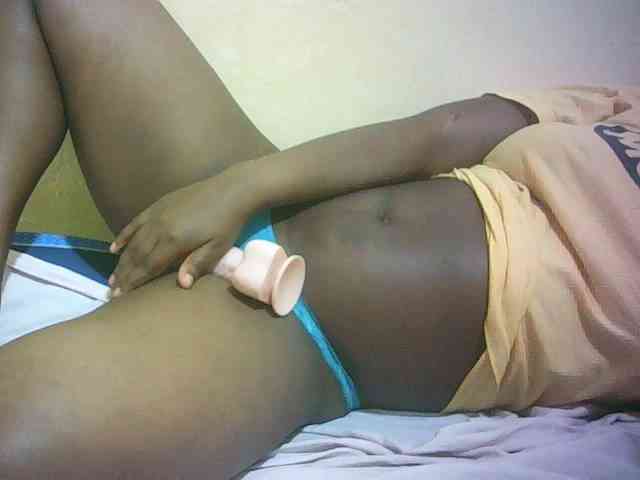 Hairy-ebony-couple webcam