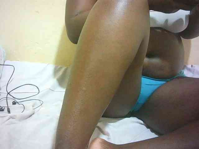 Hairy-ebony-couple webcam