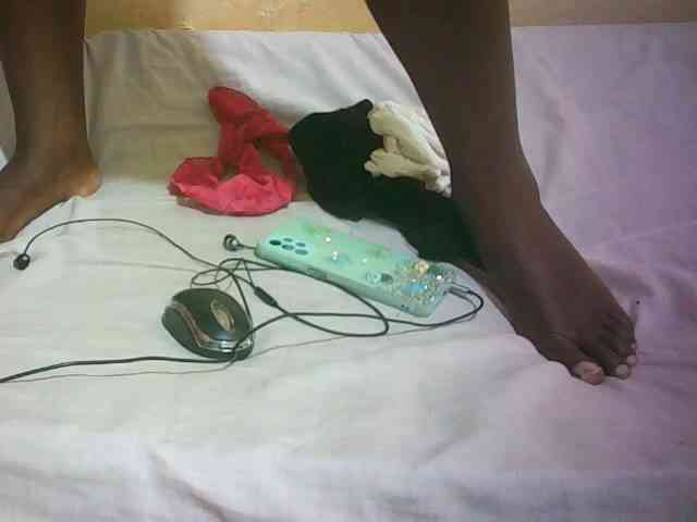 Hairy-ebony-couple webcam