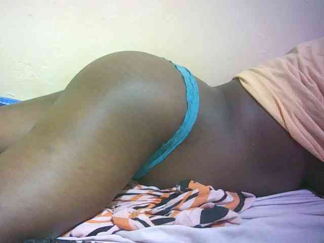 Hairy-ebony-couple webcam