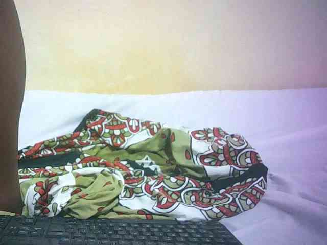 Hairy-ebony-couple webcam