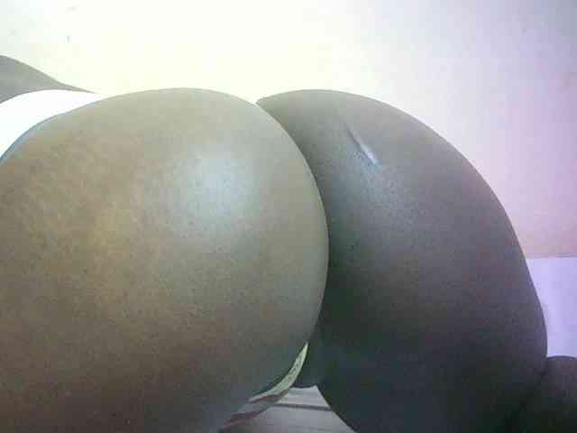 Hairy-ebony-couple webcam