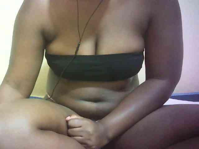 Hairy-ebony-couple webcam