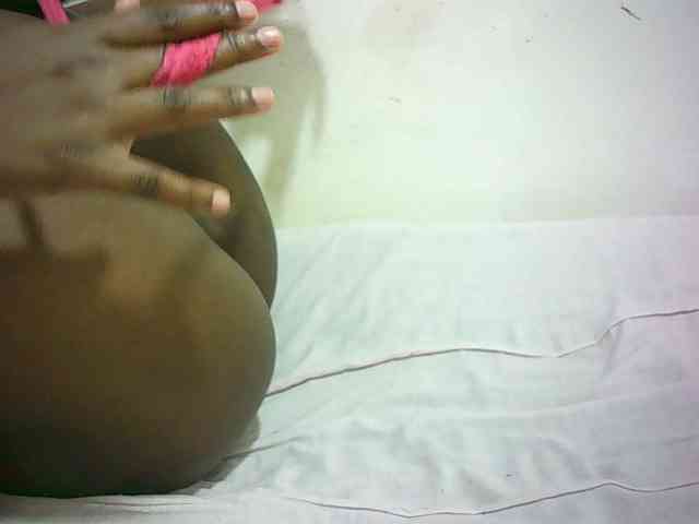 Hairy-ebony-couple webcam