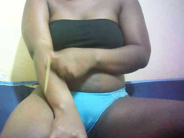 Hairy-ebony-couple webcam