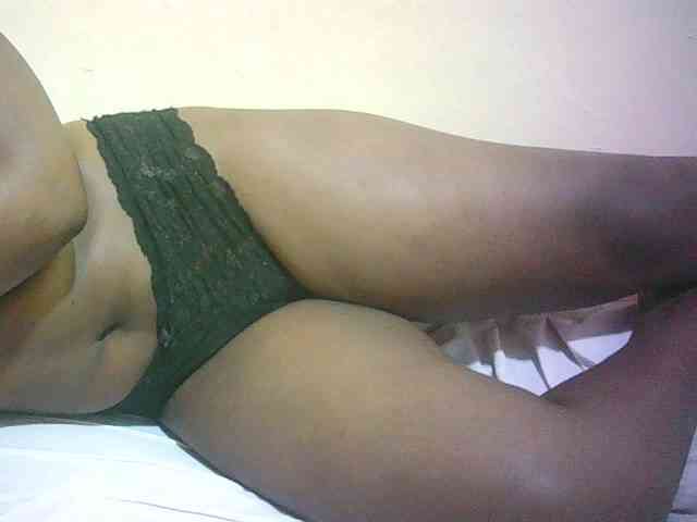 Hairy-ebony-couple webcam