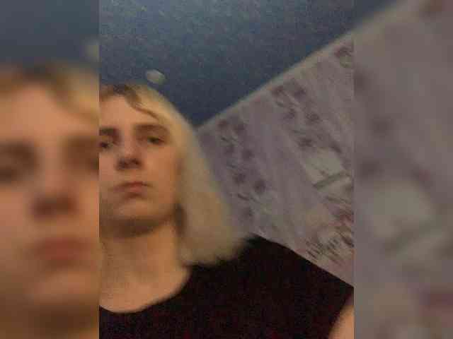 Anastasia7072 webcam