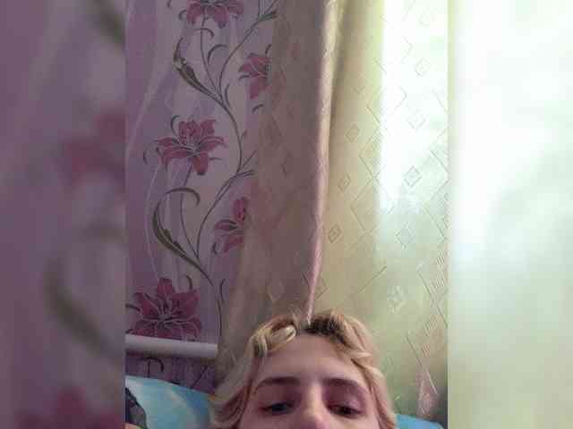 Anastasia7072 webcam