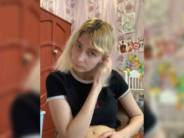 Anastasia7072 webcam