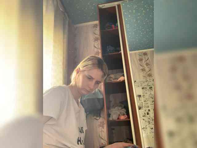 Anastasia7072 webcam