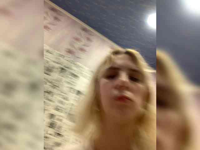 Anastasia7072 webcam