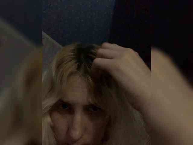 Anastasia7072 webcam