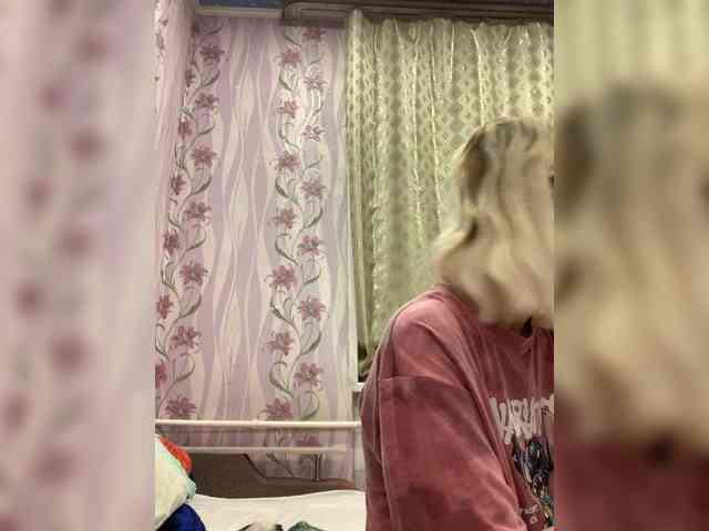 Anastasia7072 webcam