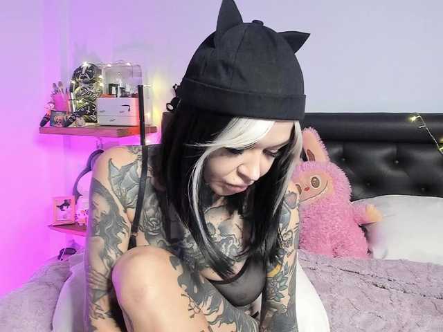 AnnaBatman from BongaCams is Freechat