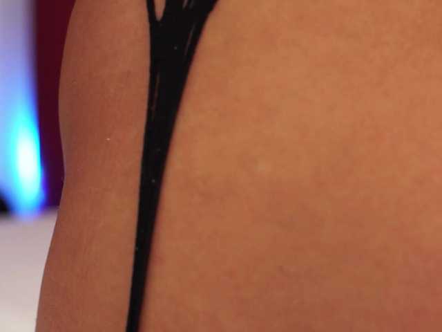 KiraDesirex's BongaCams show and profile