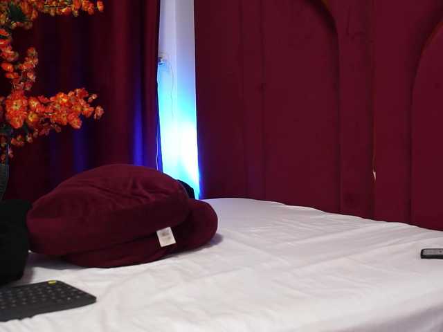 KiraDesirex's BongaCams show and profile