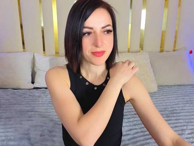 DalorasLin's BongaCams show and profile