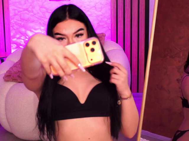 SashaLorrenz's BongaCams show and profile