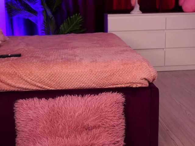 SashaLorrenz's BongaCams show and profile