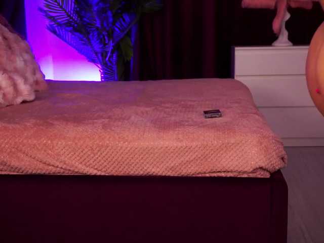 SashaLorrenz's BongaCams show and profile