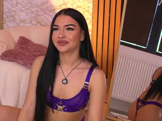 SashaLorrenz's BongaCams show and profile