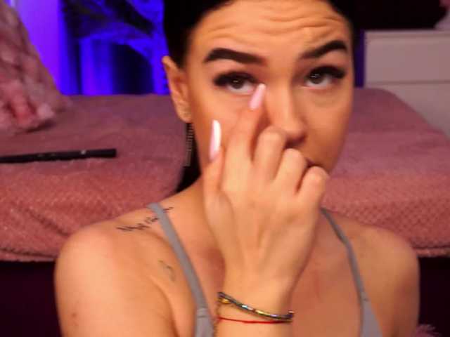 SashaLorrenz's BongaCams show and profile