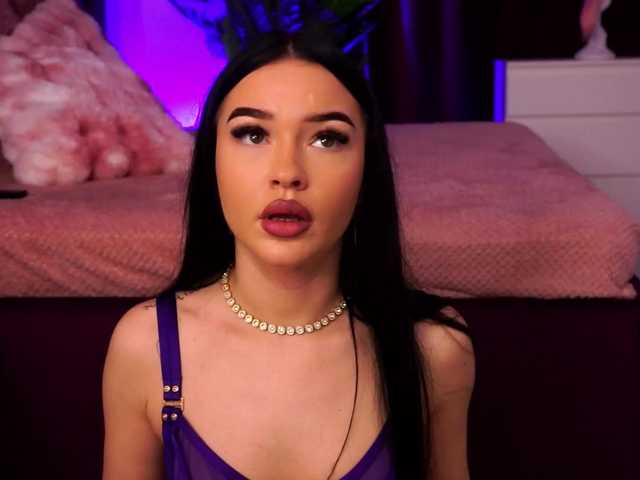 SashaLorrenz's BongaCams show and profile