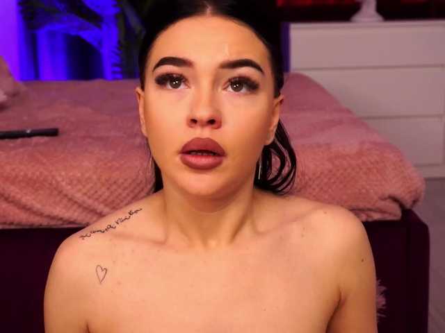 SashaLorrenz's BongaCams show and profile