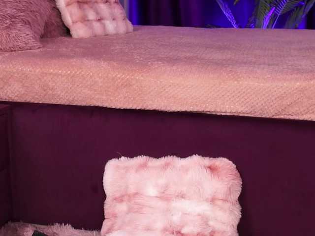 SashaLorrenz's BongaCams show and profile