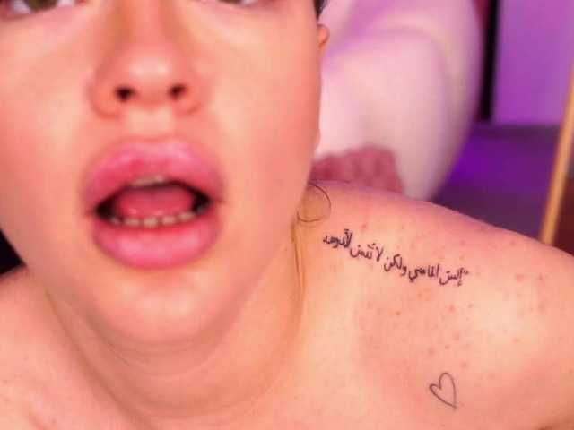 SashaLorrenz's BongaCams show and profile