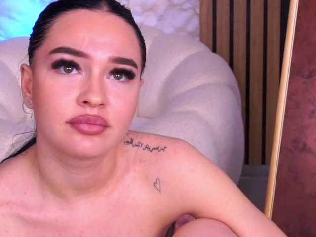 SashaLorrenz's BongaCams show and profile