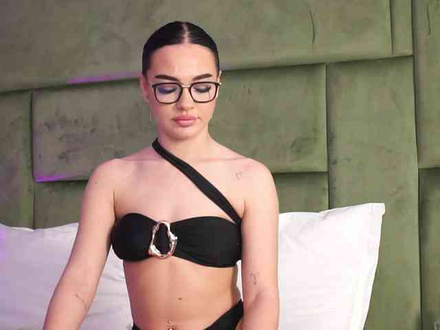 SashaLorrenz SashaLorrenz