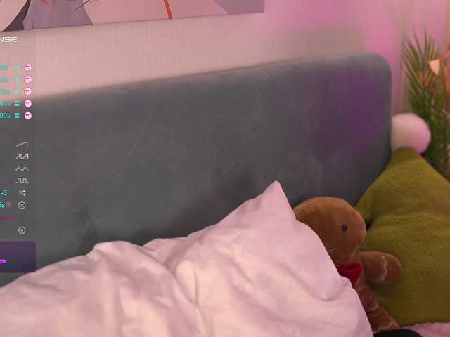 AliciaWood's BongaCams show and profile