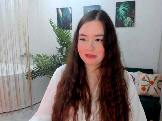 HoneyGlow's BongaCams show and profile