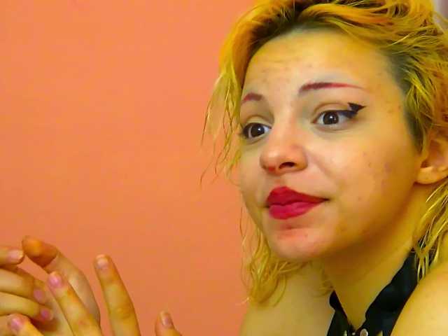 RheaduVall's BongaCams show and profile