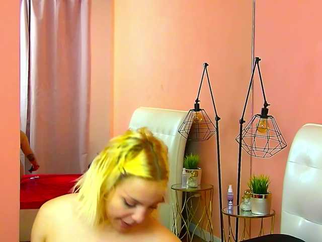 RheaduVall's BongaCams show and profile